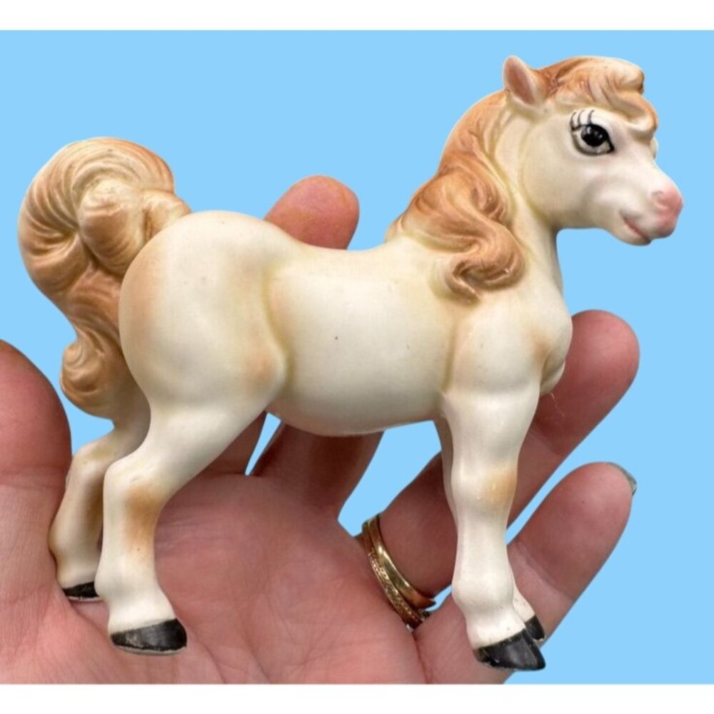 Josef Originals Shetland Pony Light Tan Mane Japan Script Sticker Black Eyes